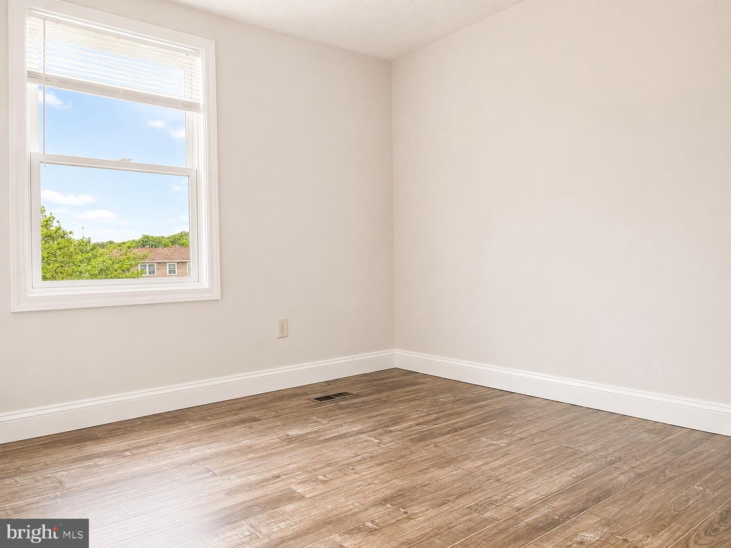 5559 Hecate Ct Property Photo 13