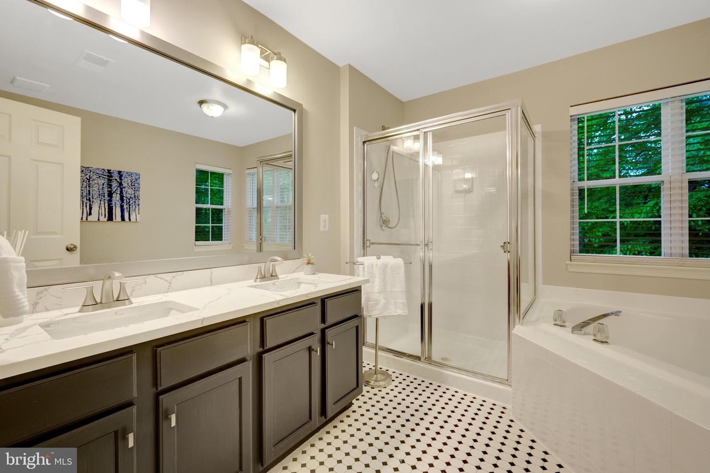 1224 Wild Hawthorn Way Property Photo 28