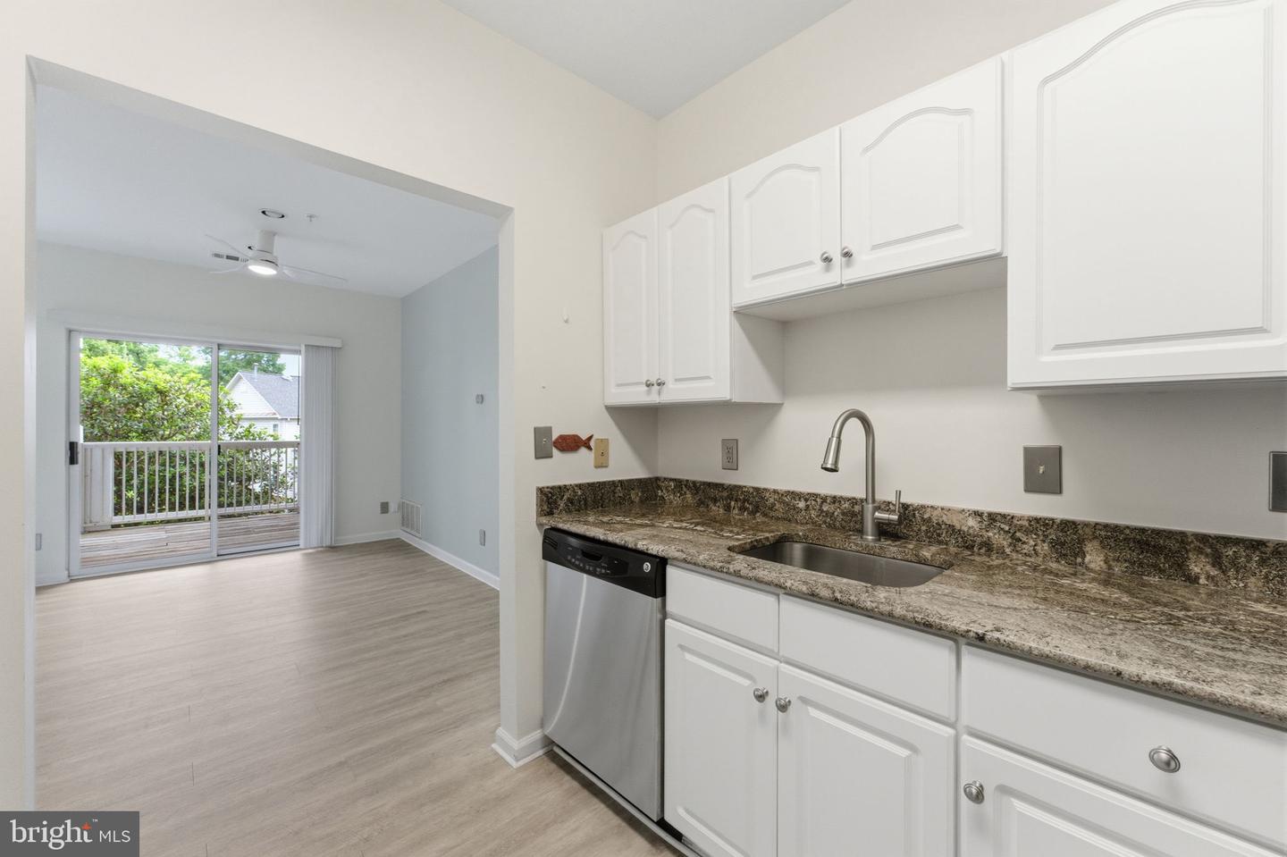 1720 Lake Shore Crest Dr #36 Property Photo 8