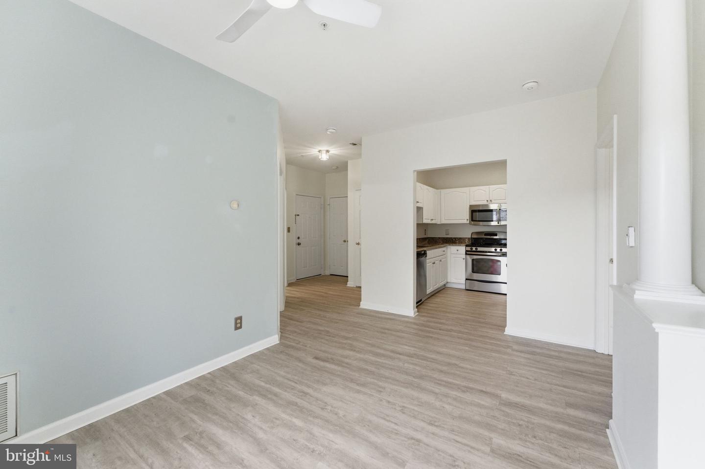 1720 Lake Shore Crest Dr #36 Property Photo 14