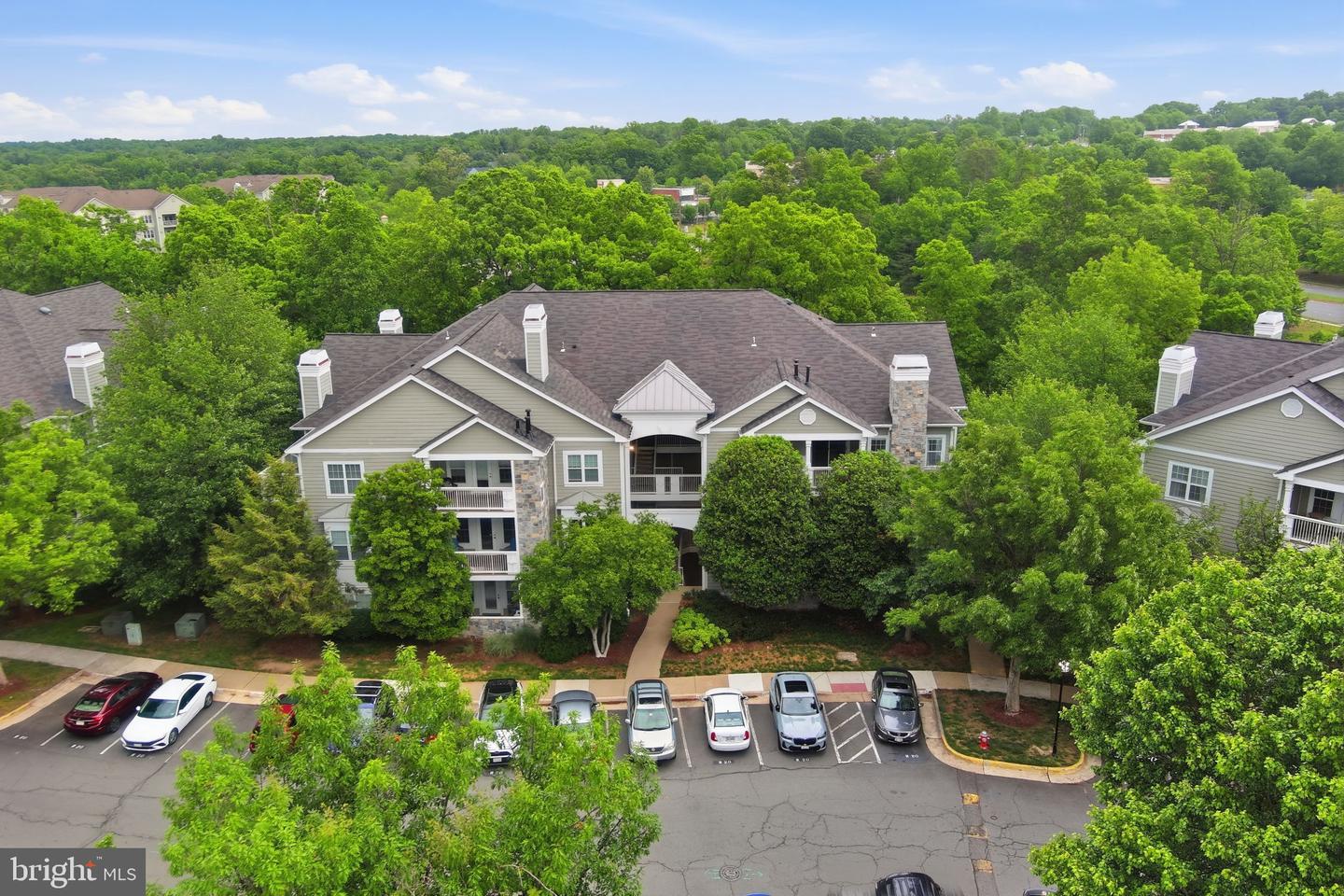 1720 Lake Shore Crest Dr #36 Property Photo 43
