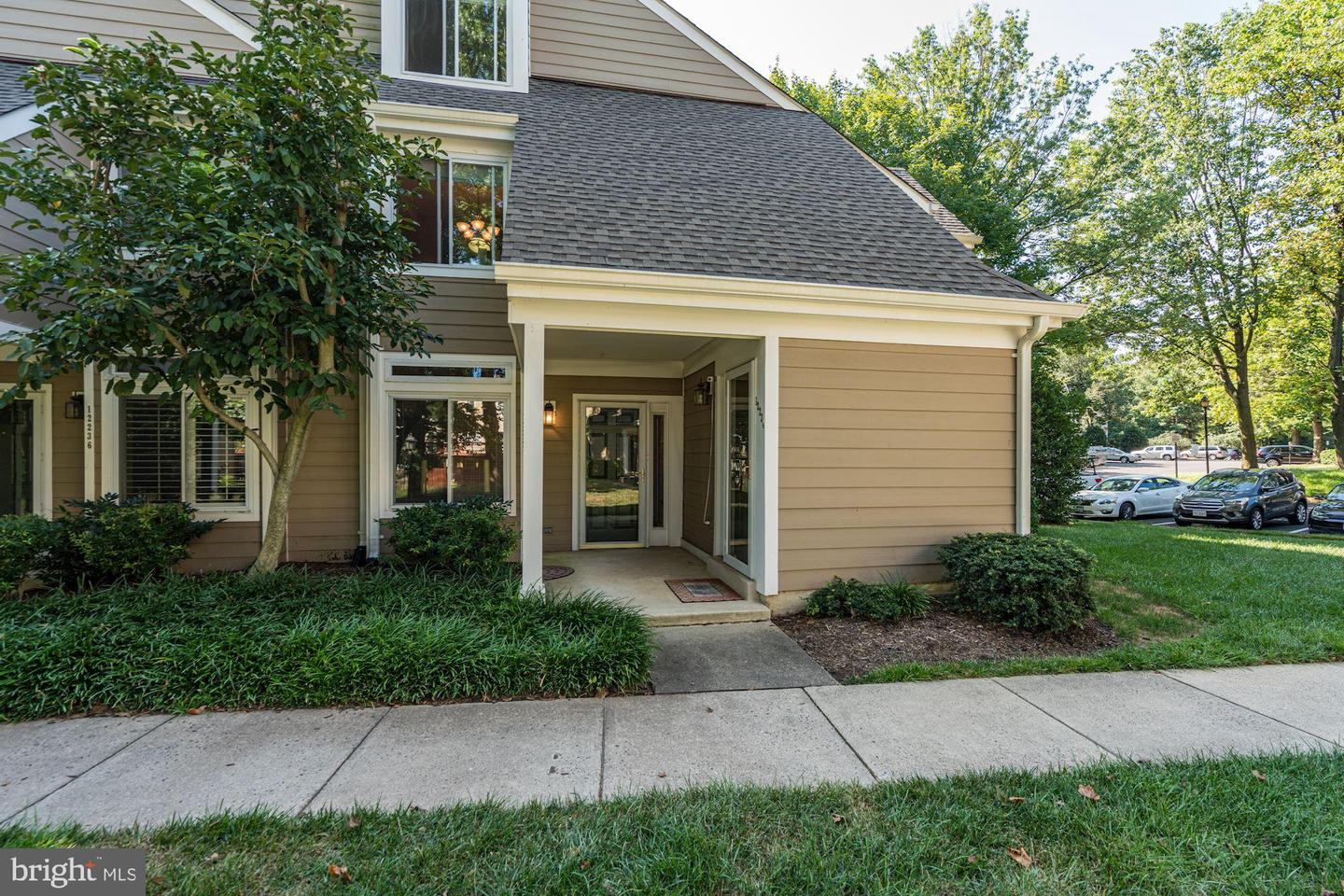 12232 FORT BUFFALO CIR #511 Property Photo 1