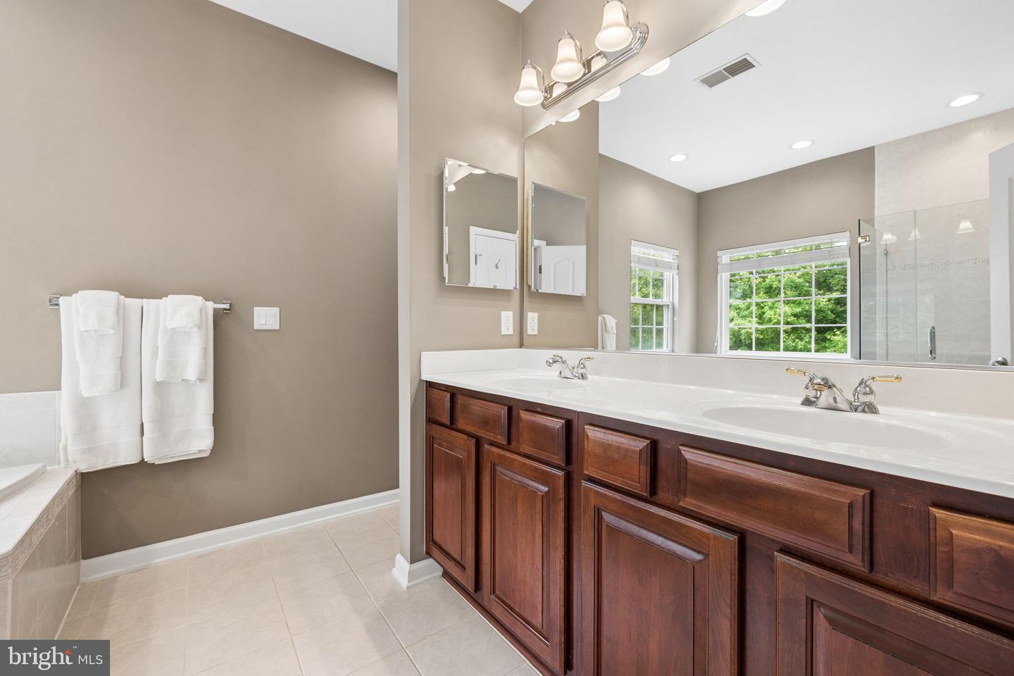 12654 Heron Ridge Dr Property Photo 26
