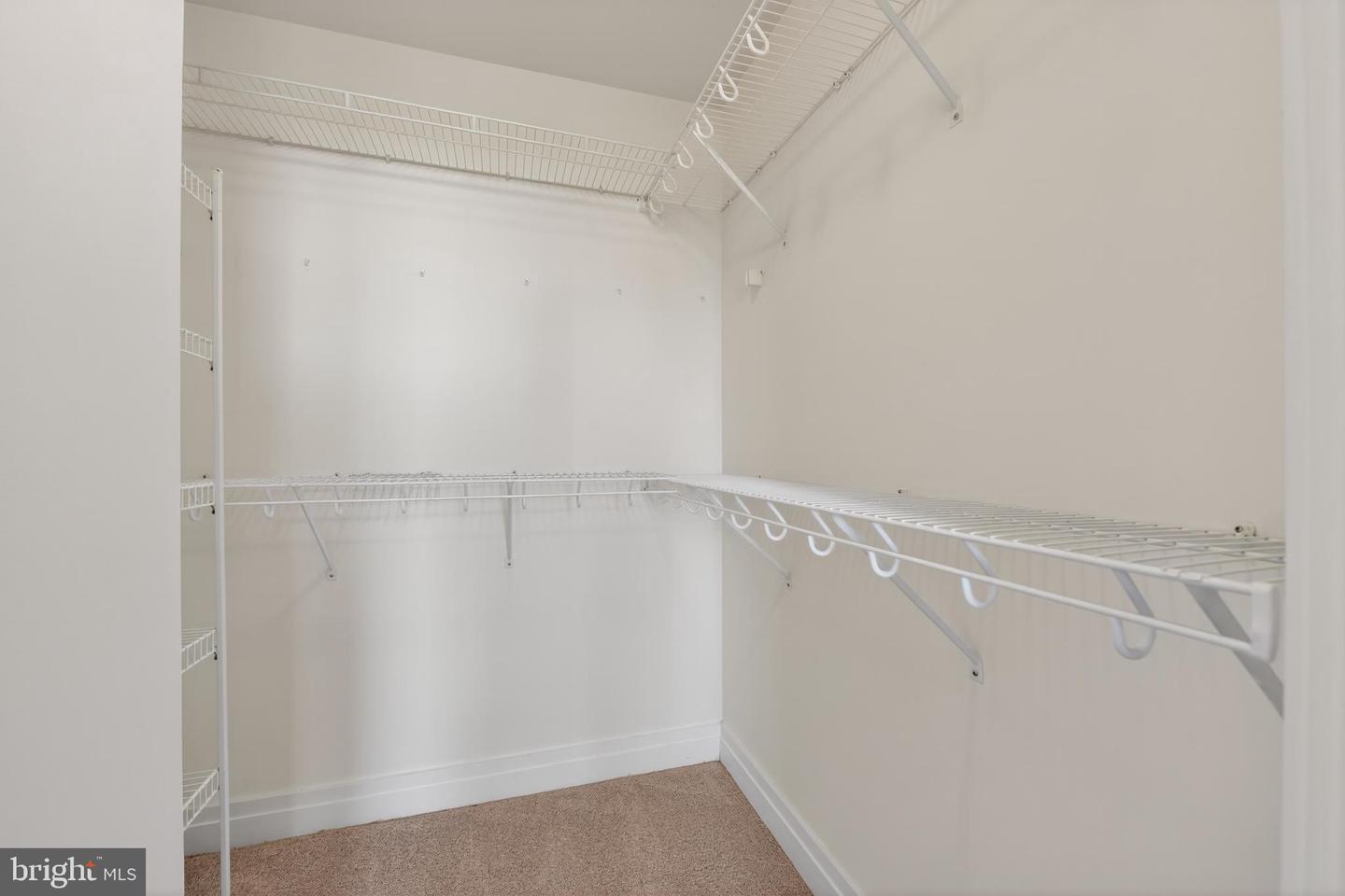 8220 Crestwood Heights #1517 Property Photo 17