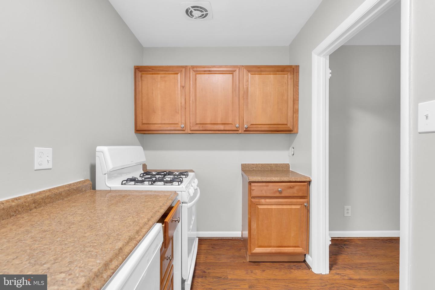 11620 Vantage Hill Rd #22b Property Photo 14