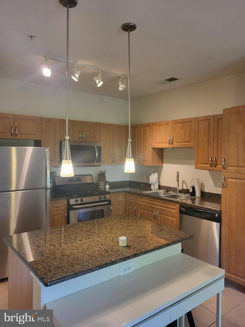 12901 Centre Park Cir #217 Property Photo 7
