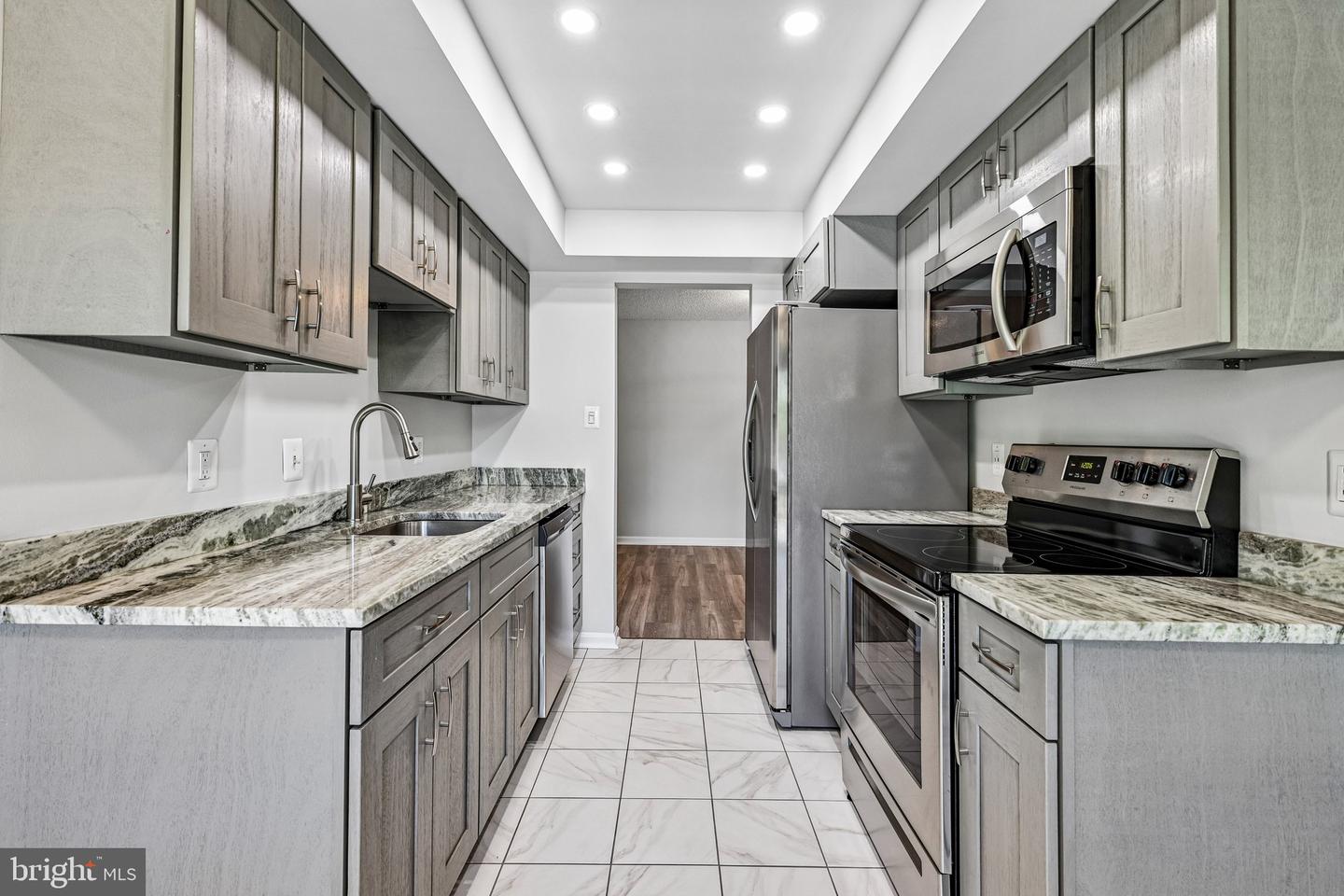 10225 Valentino Dr #7212 Property Photo 14