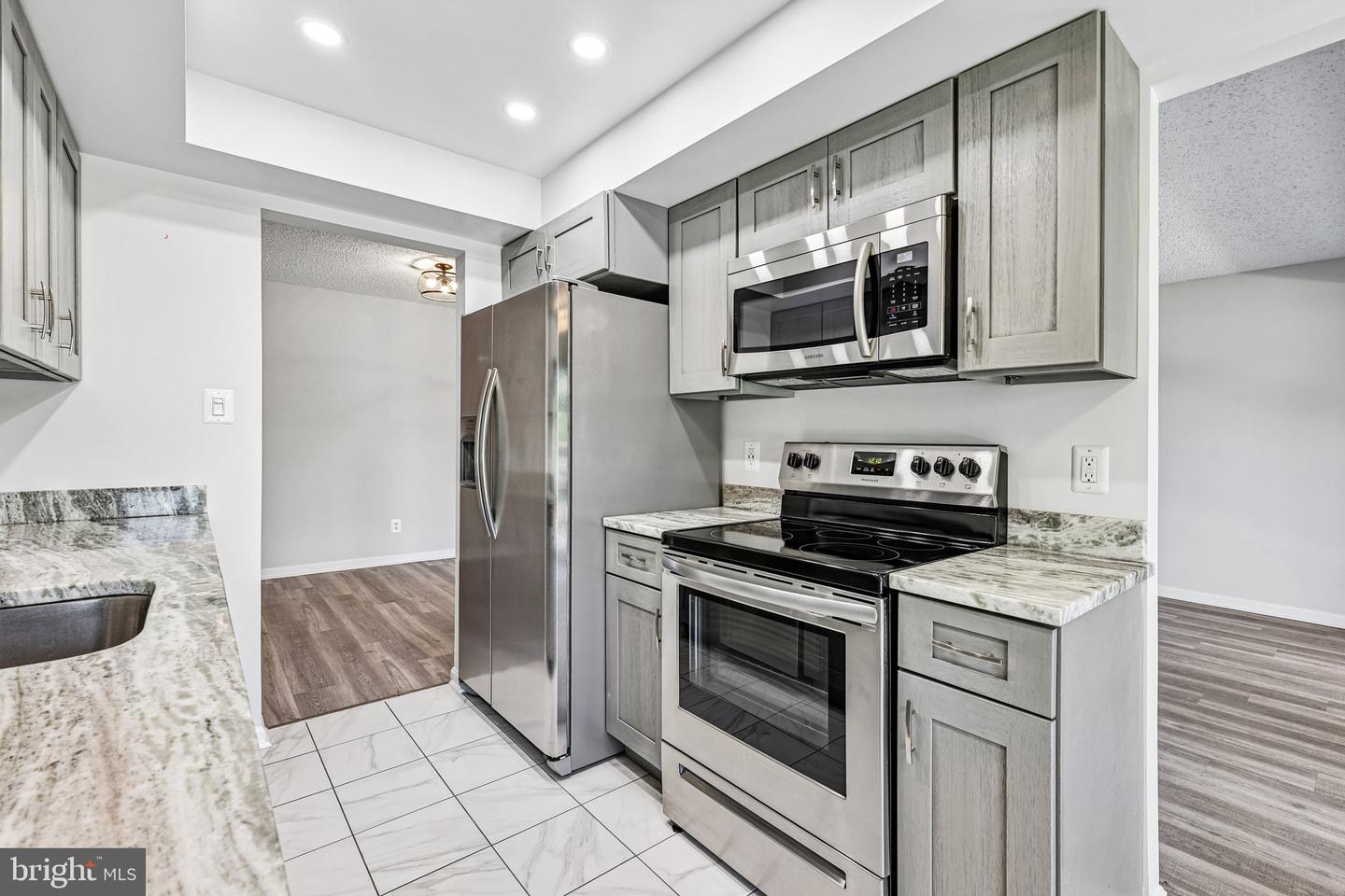 10225 Valentino Dr #7212 Property Photo 17