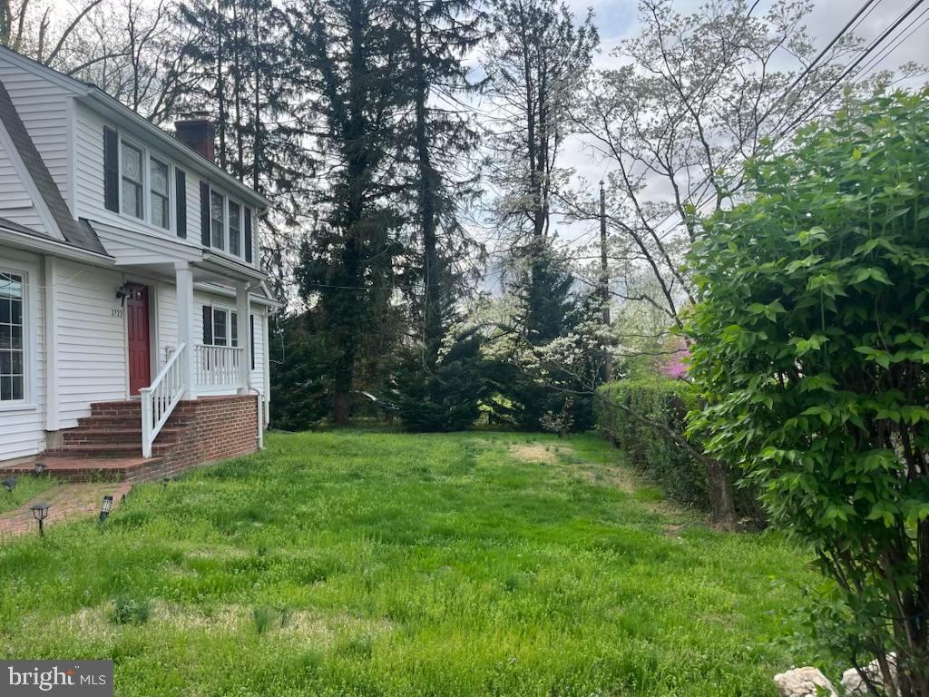 2722 Chain Bridge Rd Property Photo 2