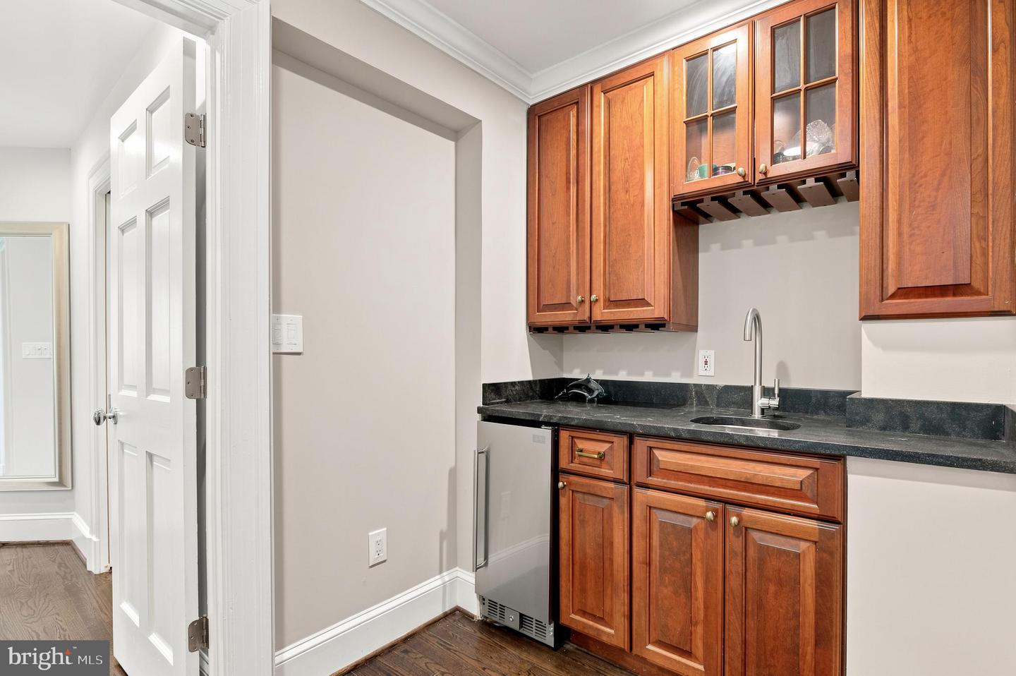 1210 Corbin Ct Property Photo 44