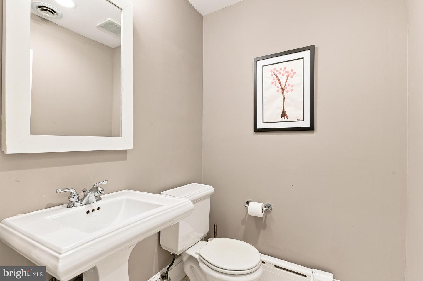 1210 Corbin Ct Property Photo 49