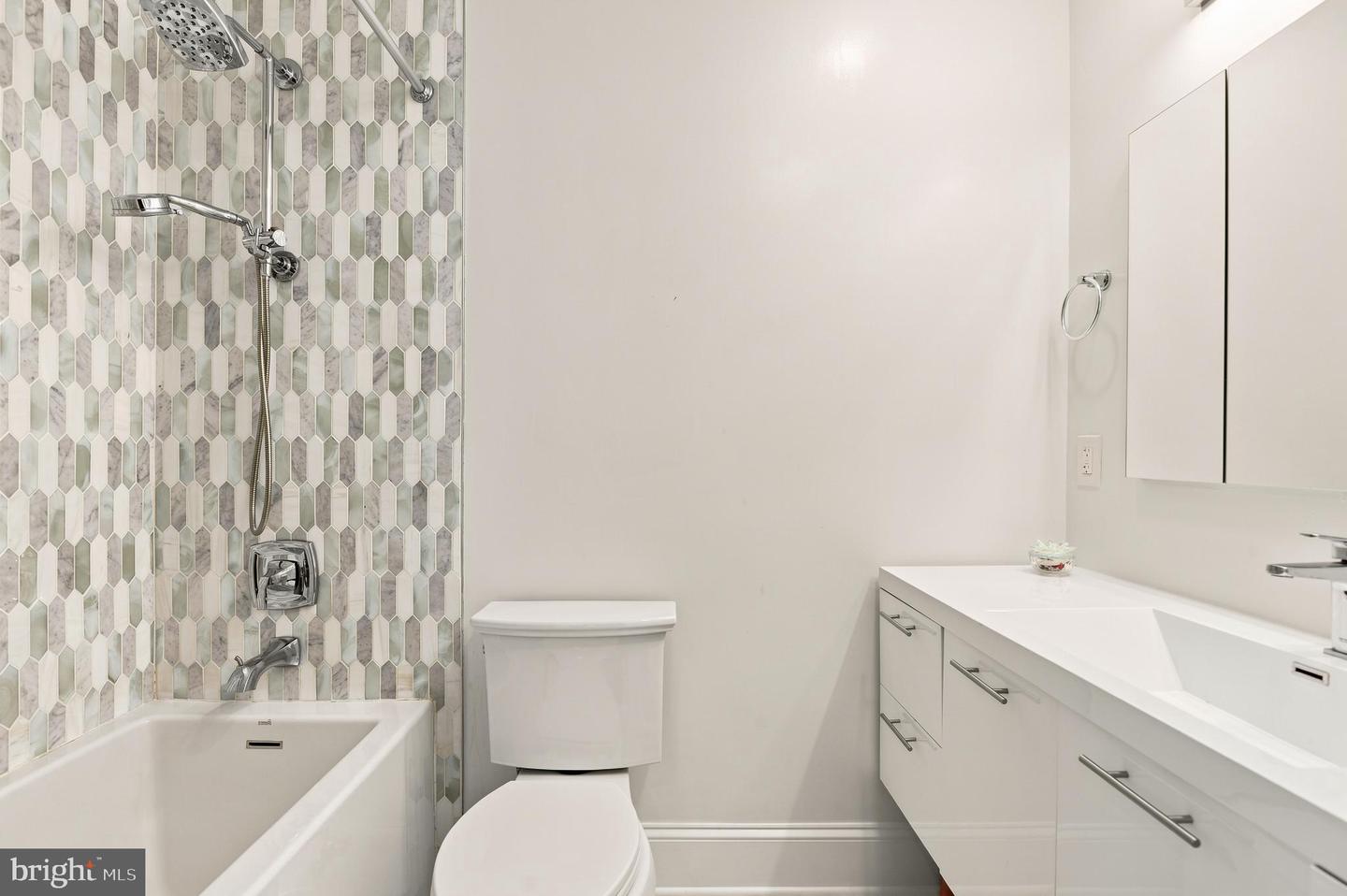 1210 Corbin Ct Property Photo 54