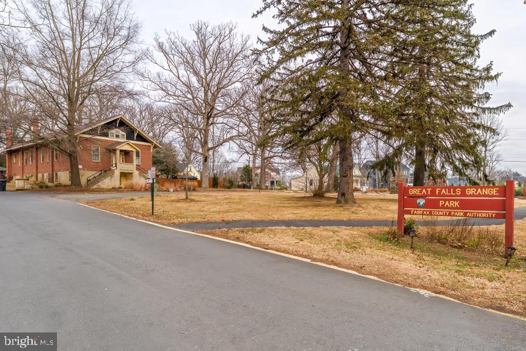 752 Walker Rd #c Property Photo 29