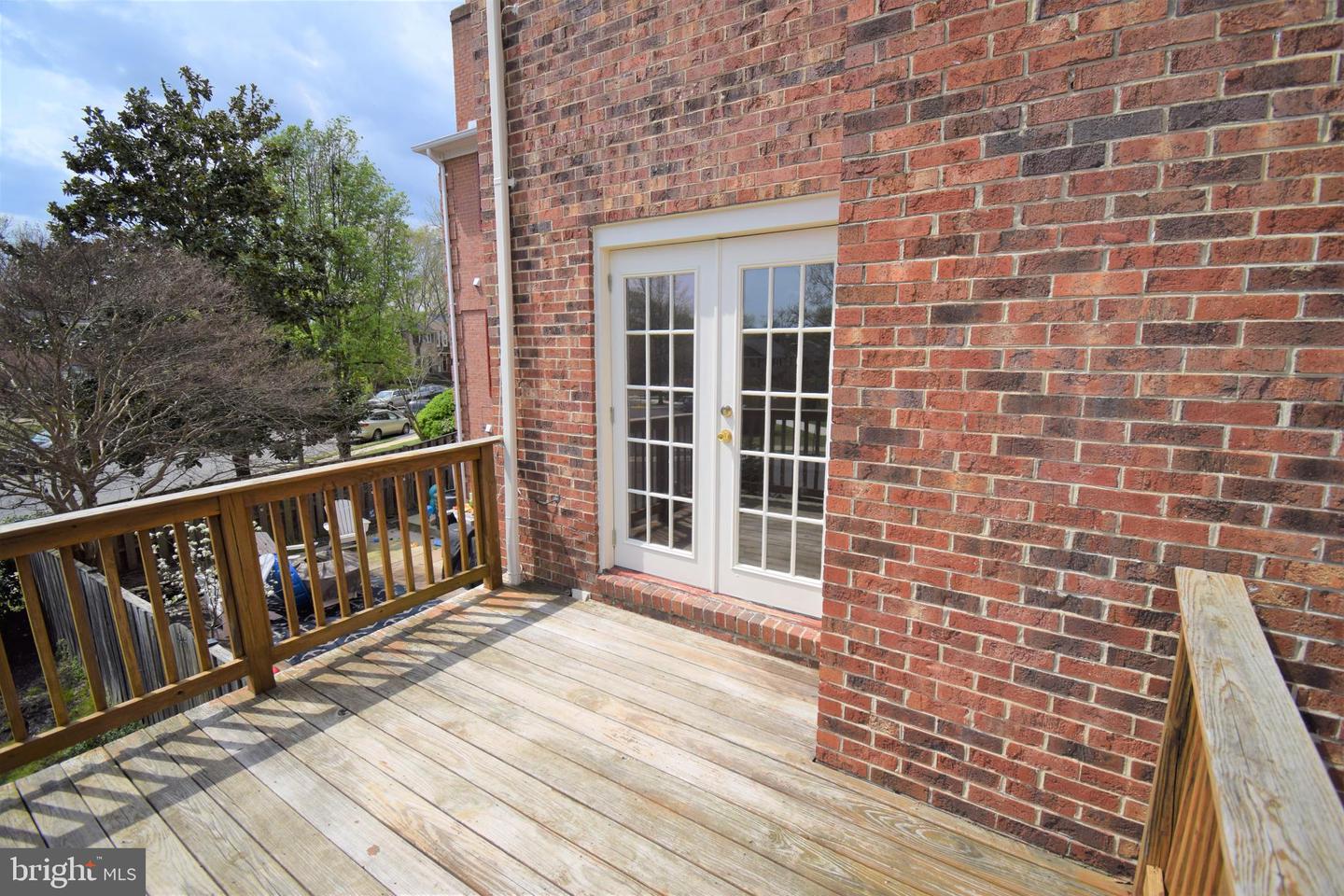 8243 Cedar Landing Ct Property Photo 12