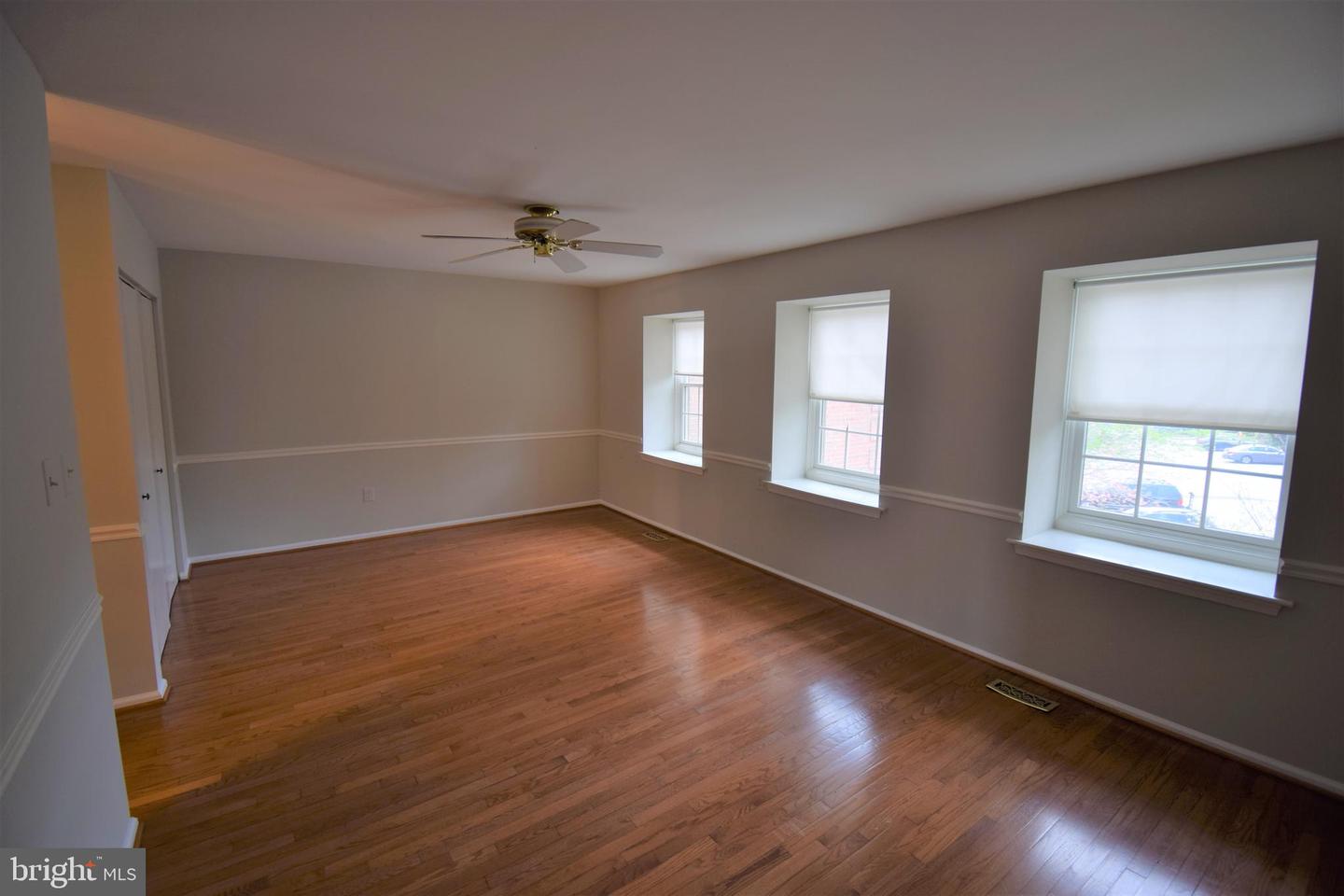 8243 Cedar Landing Ct Property Photo 22