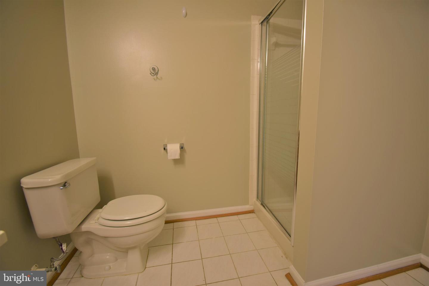 8243 Cedar Landing Ct Property Photo 32