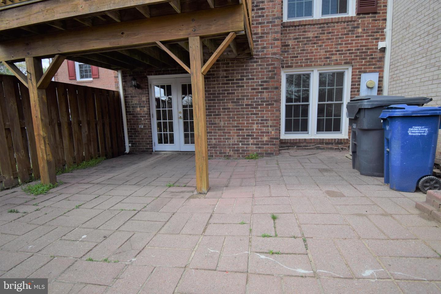 8243 Cedar Landing Ct Property Photo 37