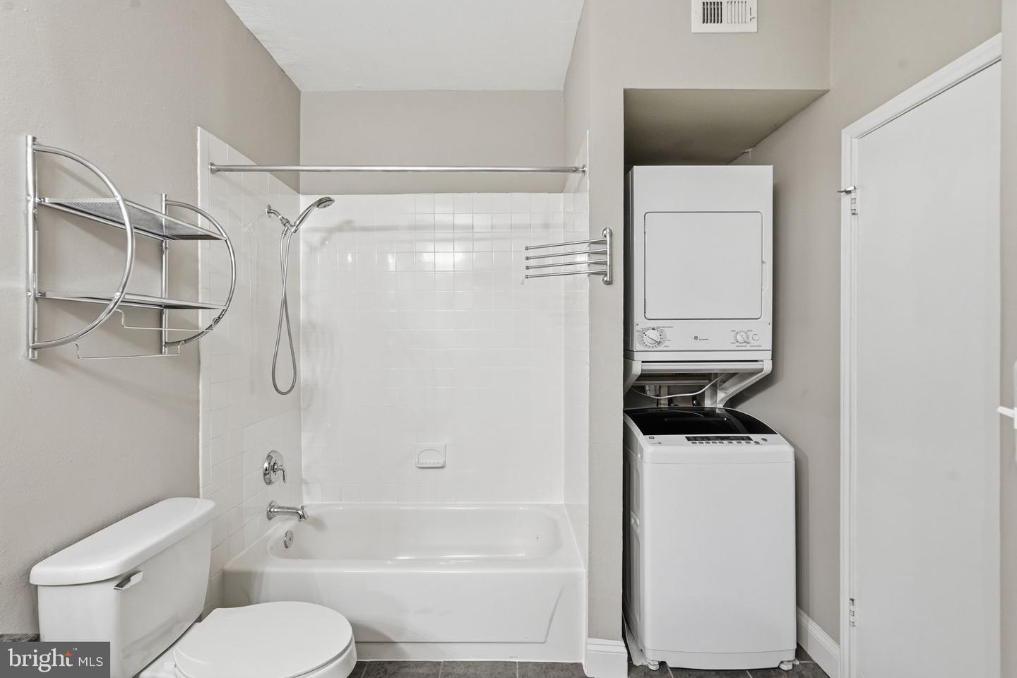 12155 Penderview Ter #823 Property Photo 21