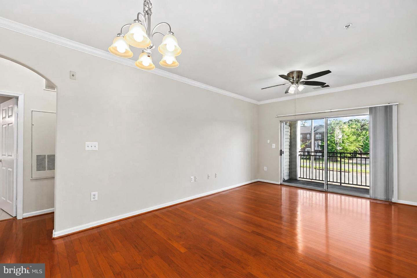 12905 Centre Park Cir #212 Property Photo 2