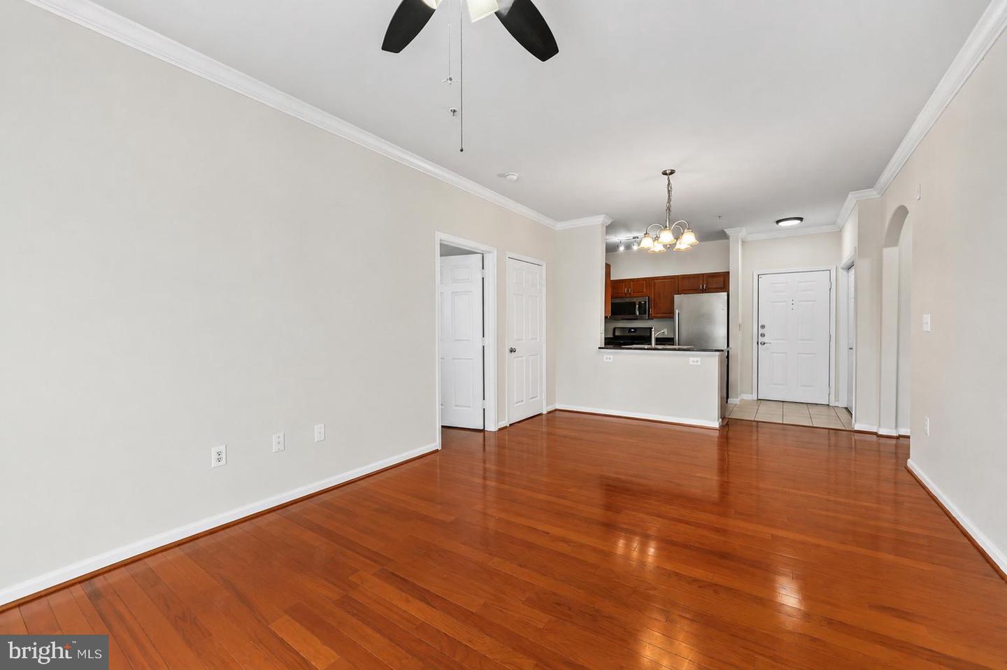 12905 Centre Park Cir #212 Property Photo 3