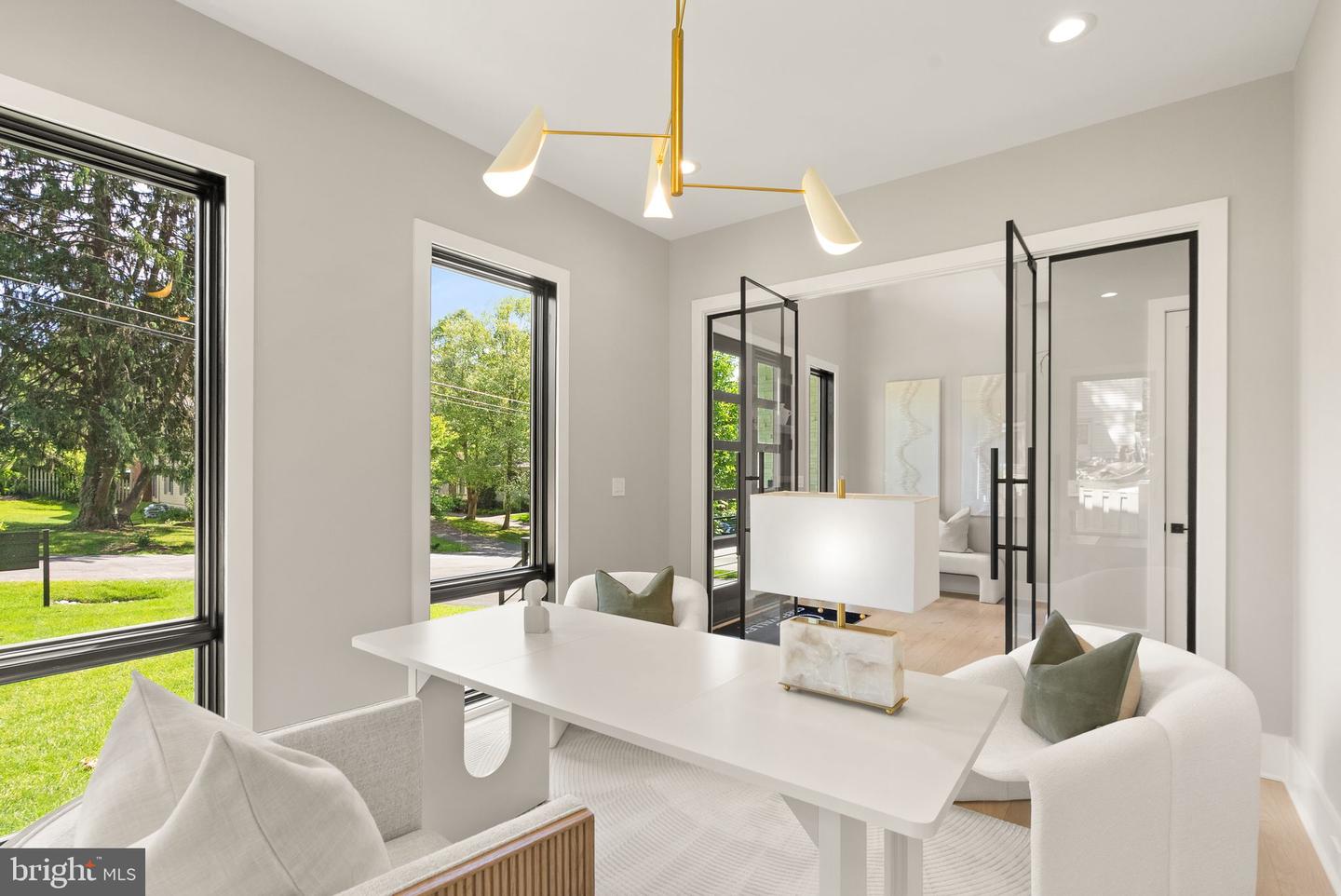 6329 Halsey Rd Property Photo 10