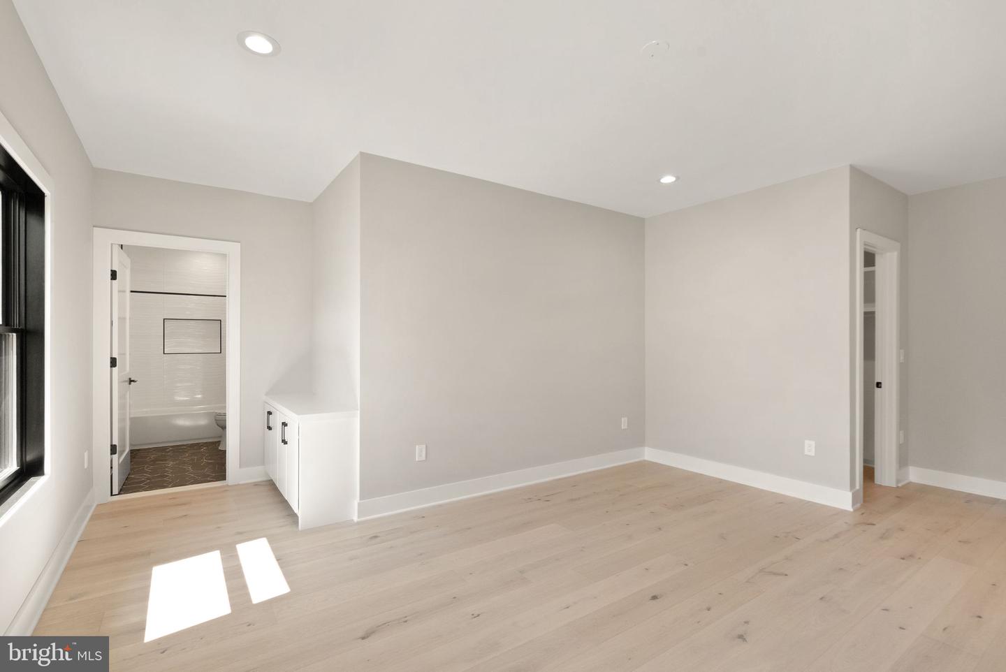 6329 Halsey Rd Property Photo 64