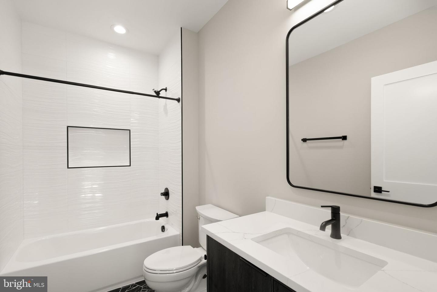 6329 Halsey Rd Property Photo 66