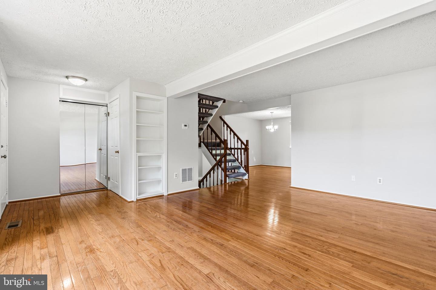 4600 Brentleigh Ct Property Photo 6