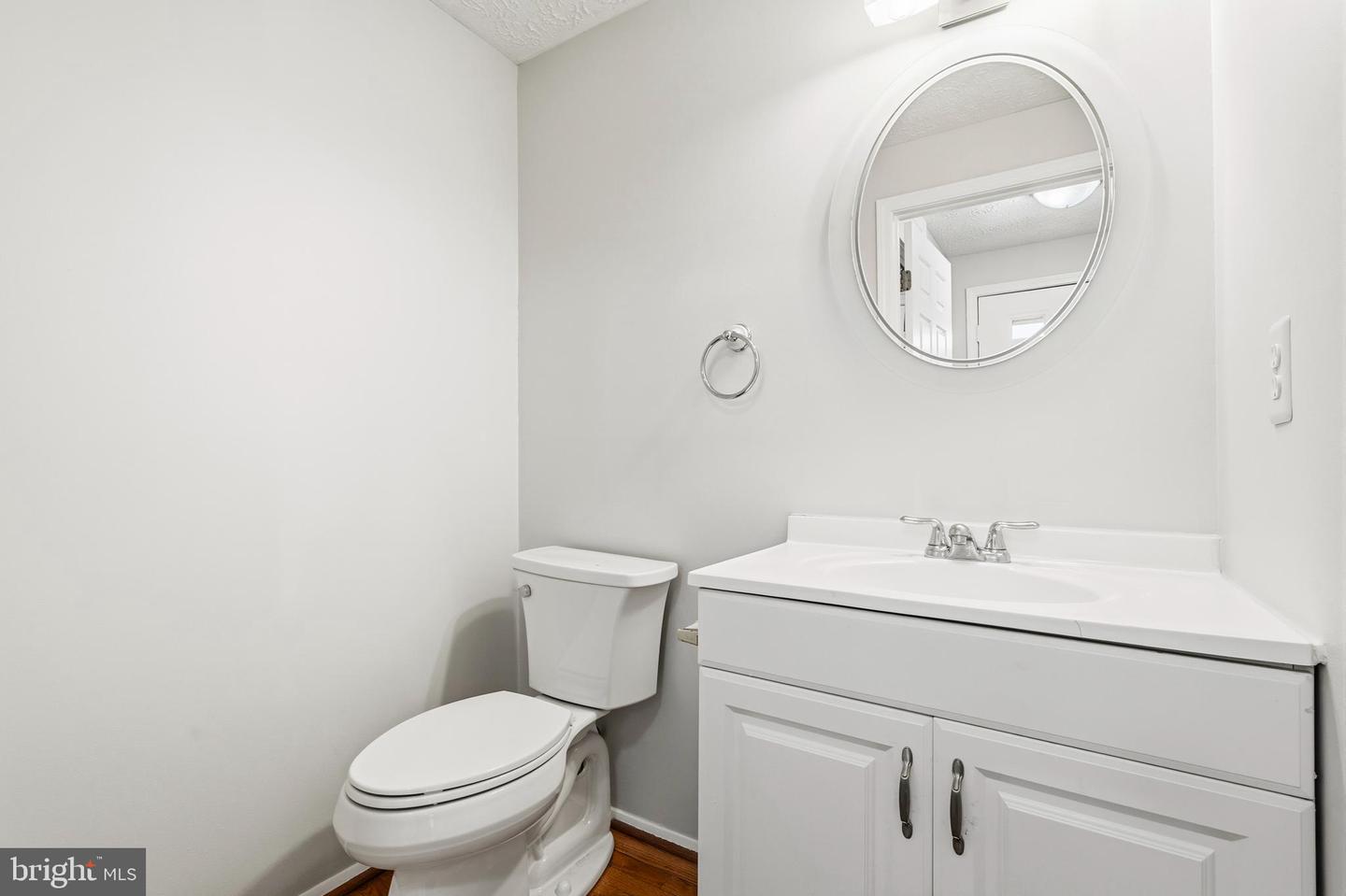 4600 Brentleigh Ct Property Photo 8