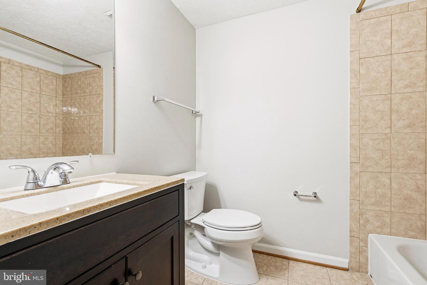 4600 Brentleigh Ct Property Photo 22