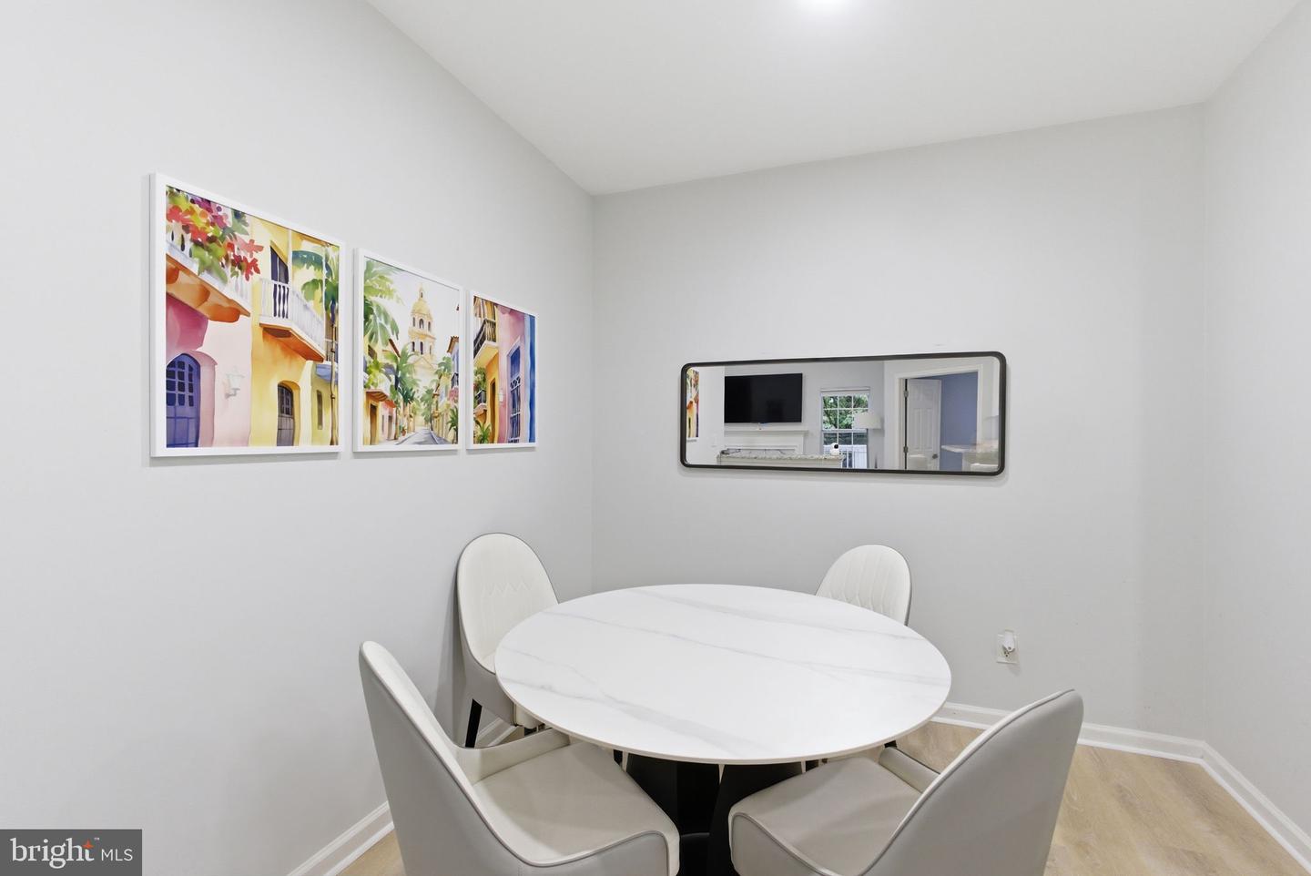 1700 Lake Shore Crest Dr #33 Property Photo 4