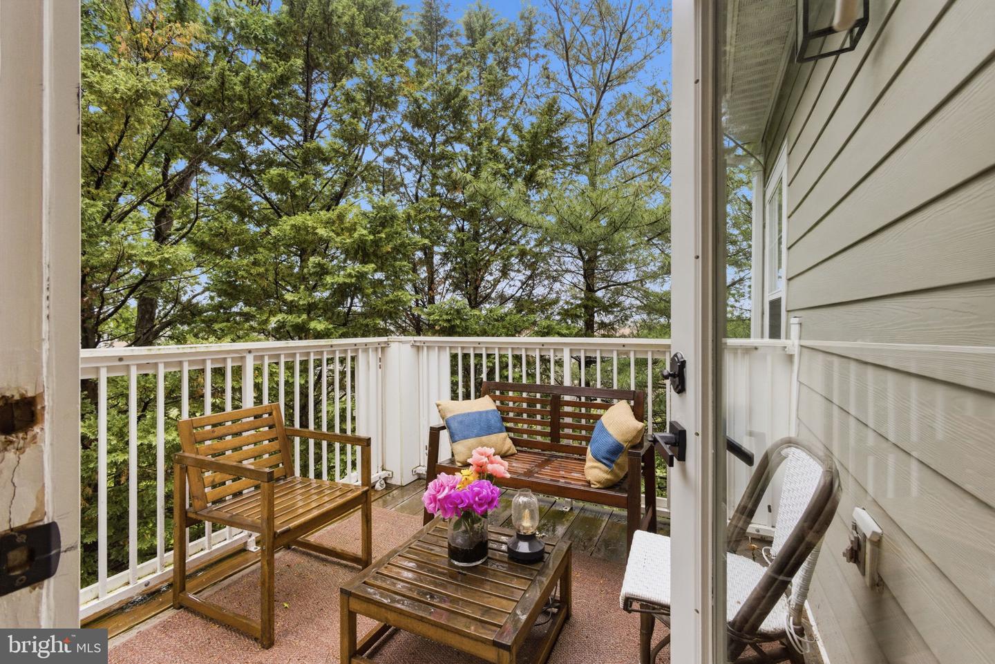 1700 Lake Shore Crest Dr #33 Property Photo 22