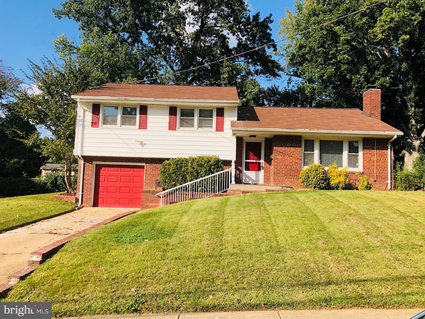 7110 Cindy Ln Property Photo 1