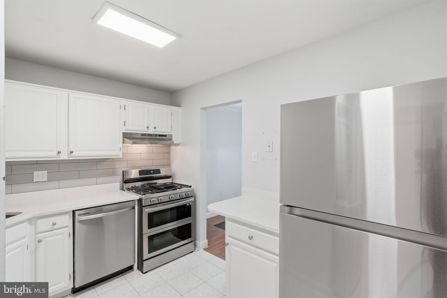1558 Northgate Sq #32b Property Photo 10
