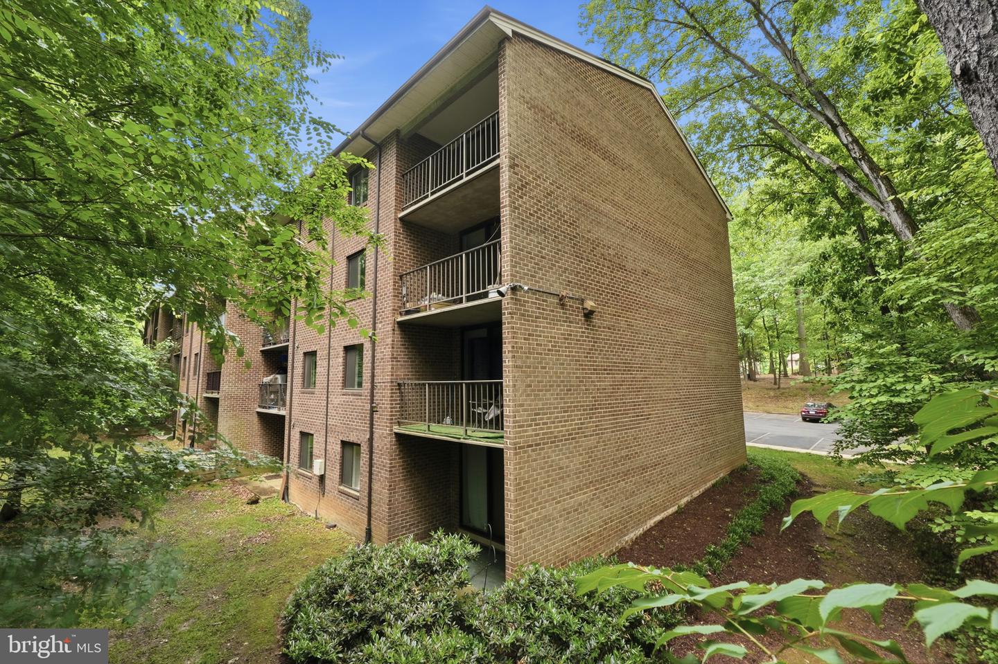 1558 Northgate Sq #32b Property Photo 23