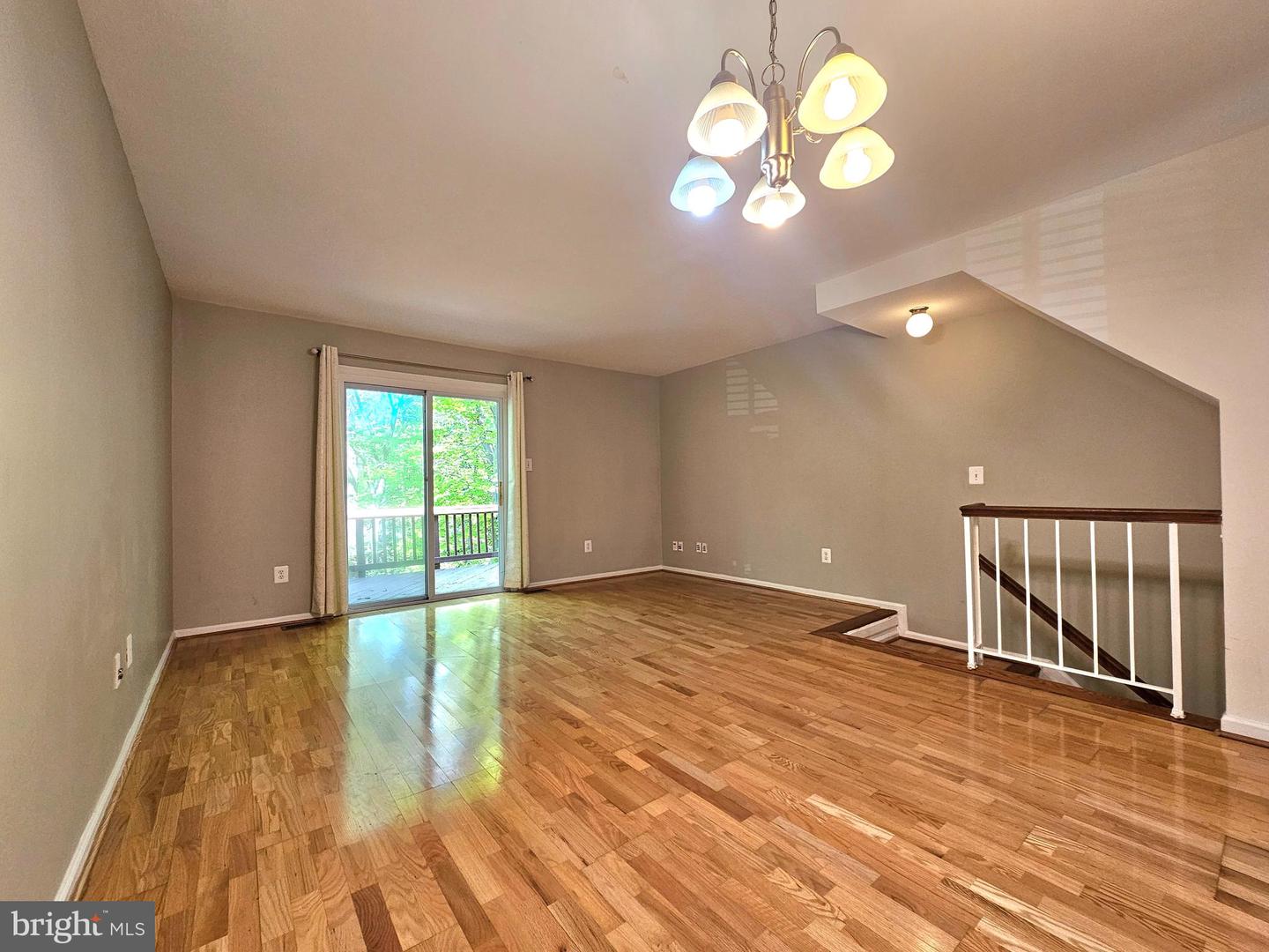 7664 Northern Oaks Ct Property Photo 10