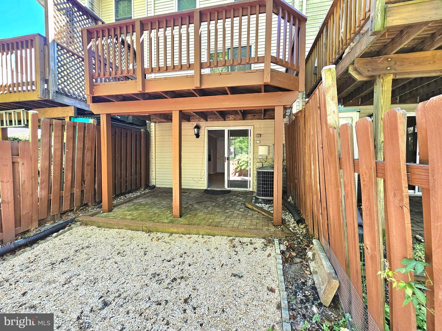 7664 Northern Oaks Ct Property Photo 28