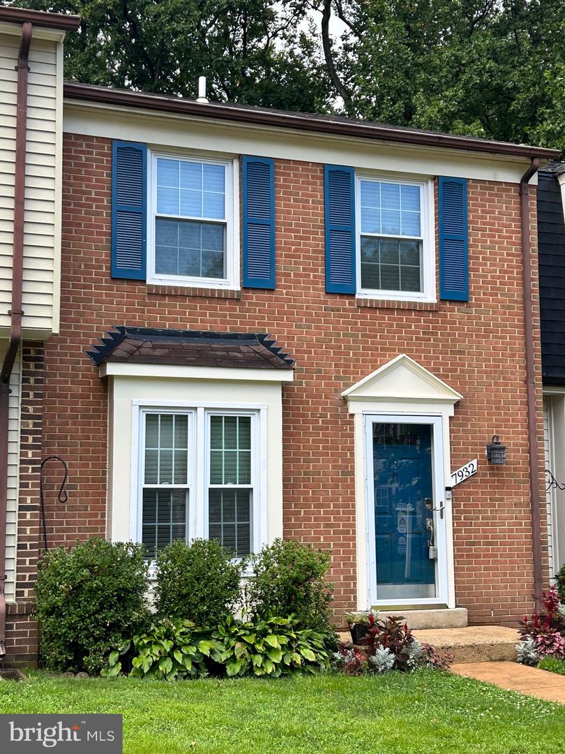 7932 PEBBLE BROOK CT