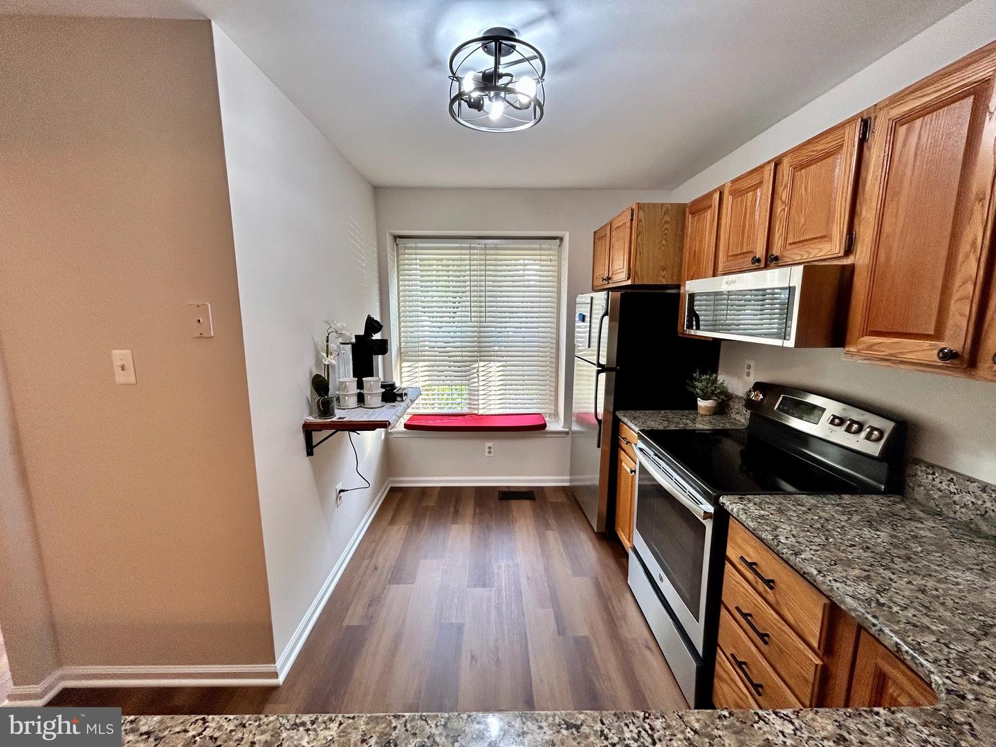 7932 Pebble Brook Ct Property Photo 5