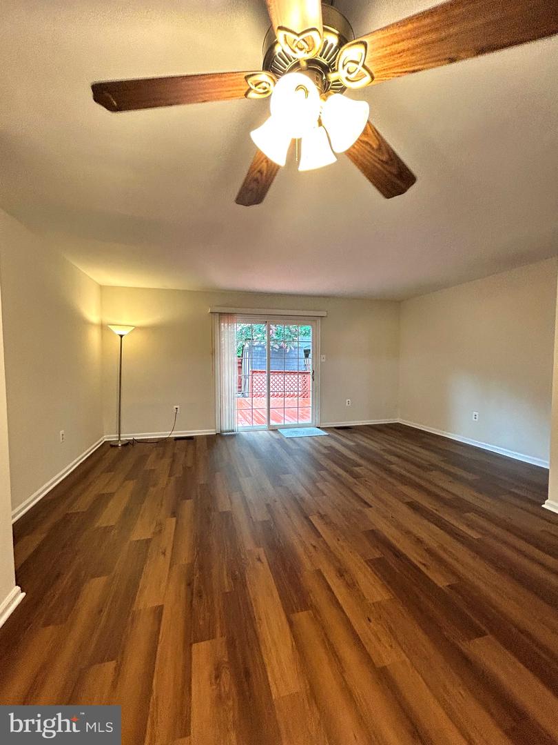 7932 Pebble Brook Ct Property Photo 10