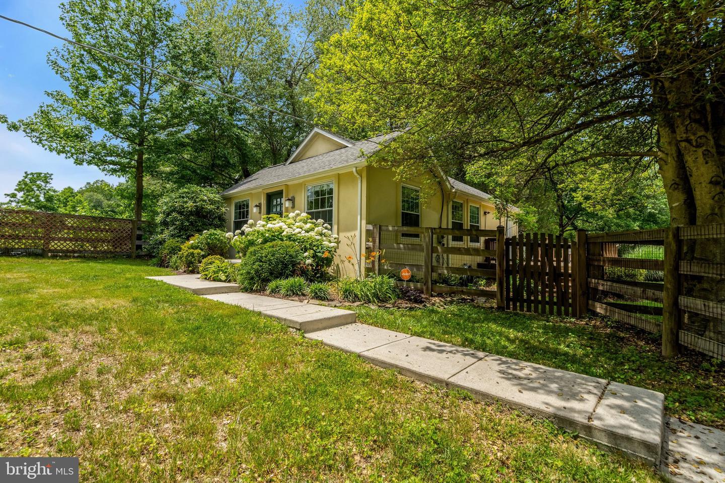 11520 Popes Head Rd Property Photo 2