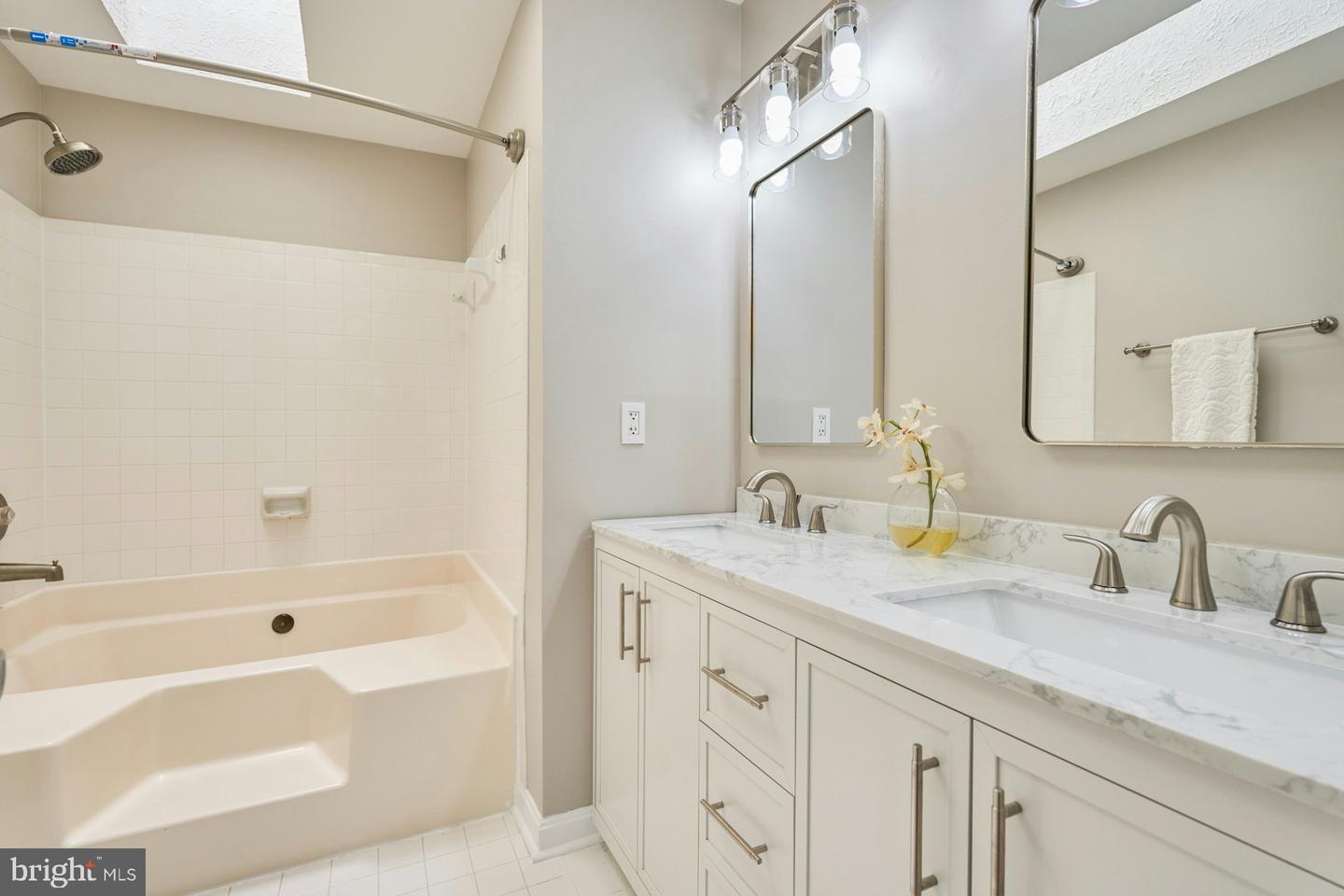 1453 Bluemont Ct Property Photo 21