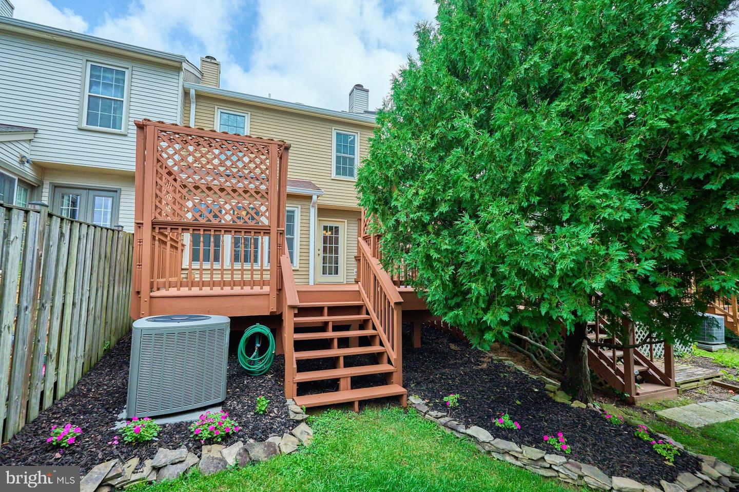 1453 Bluemont Ct Property Photo 35