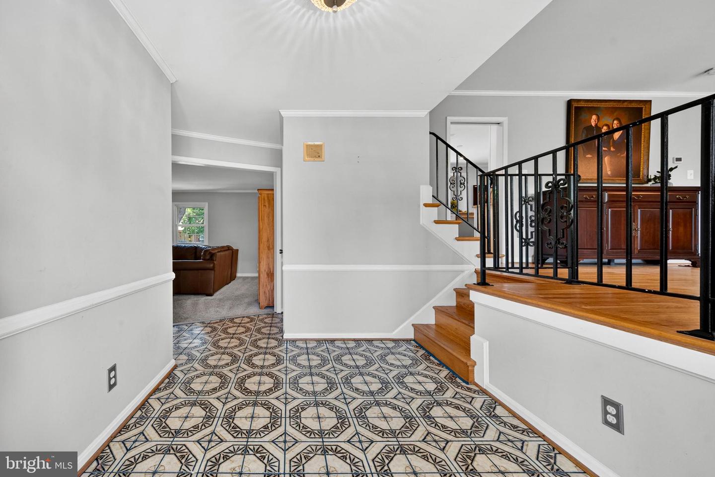 3914 Rive Dr Property Photo 3