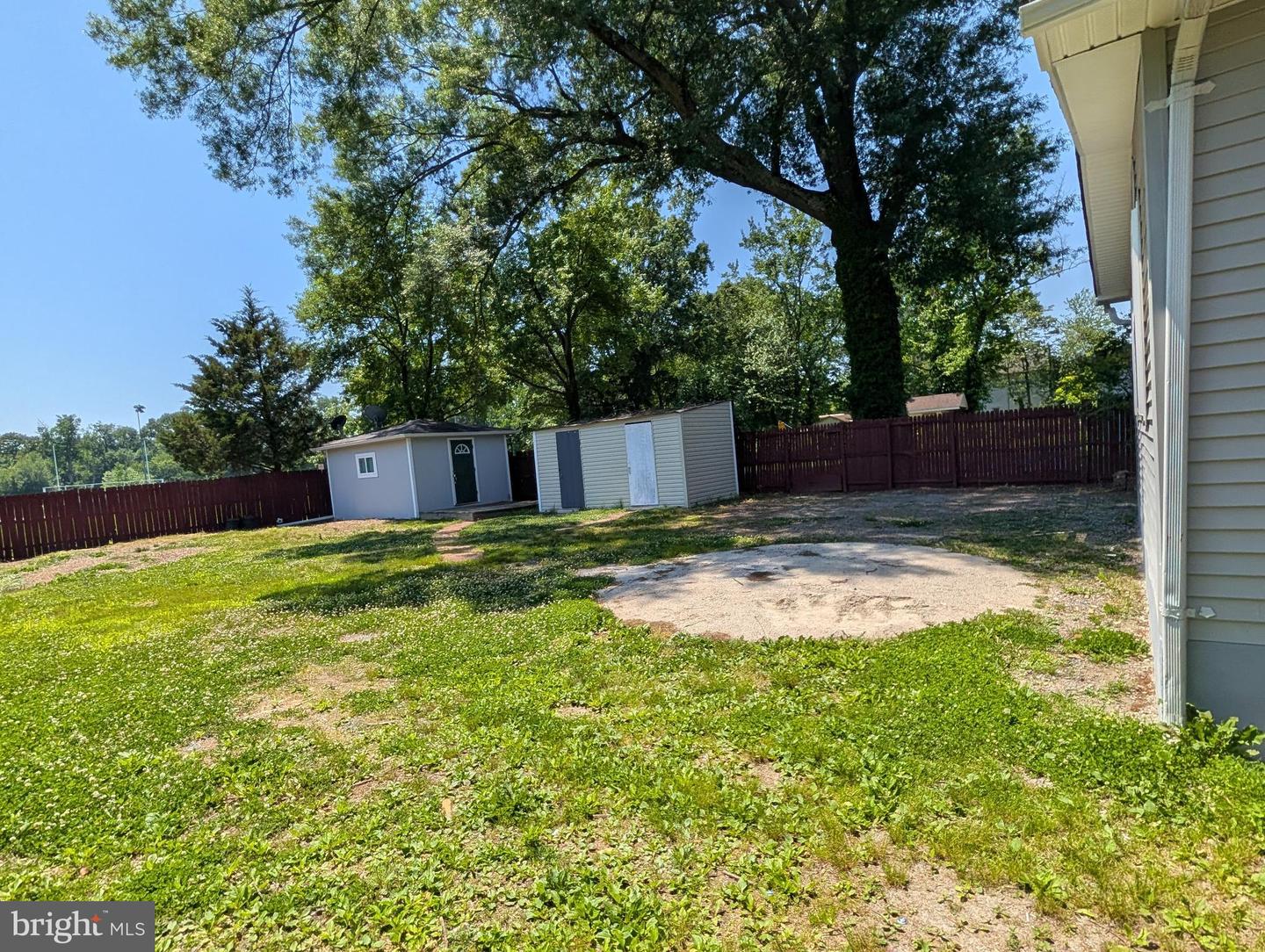 2913 Dunbar St Property Photo 2