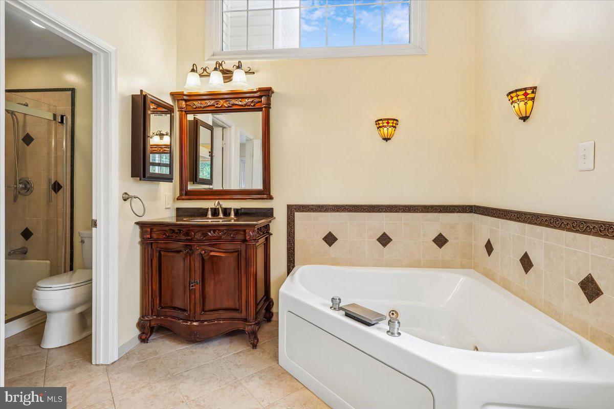 13159 Ladybank Ln Property Photo 33