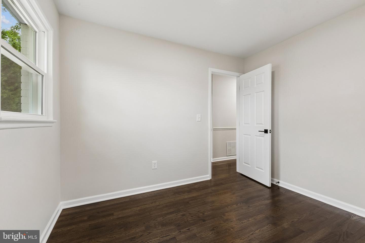 7505 Cullum St Property Photo 27