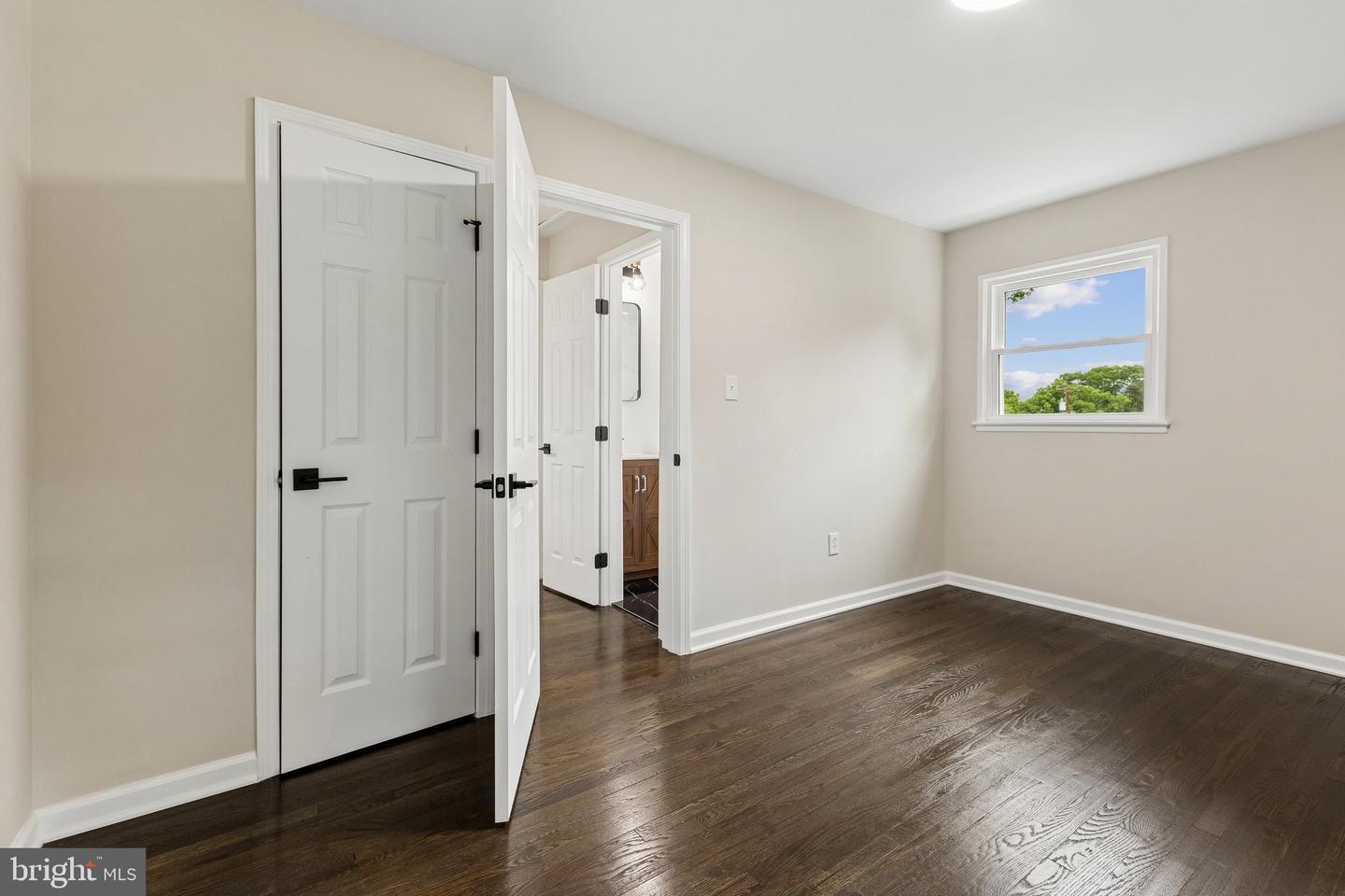 7505 Cullum St Property Photo 28