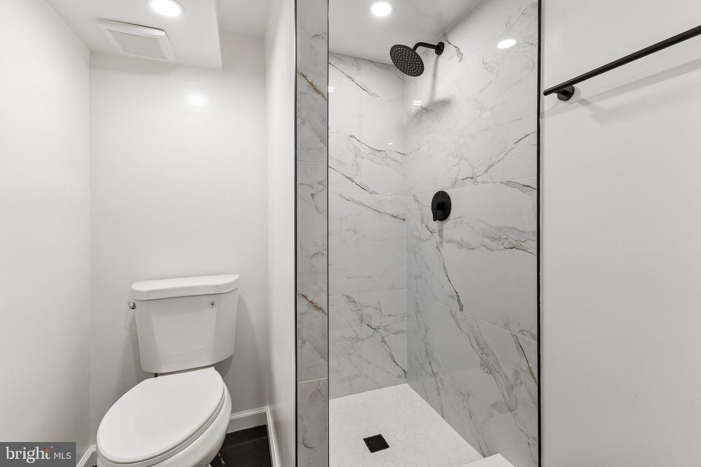 7505 Cullum St Property Photo 38