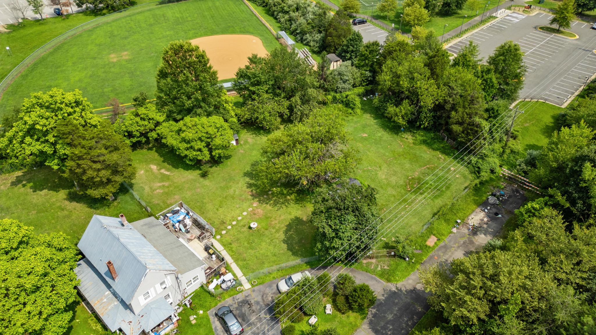12115 Braddock Property Photo 11